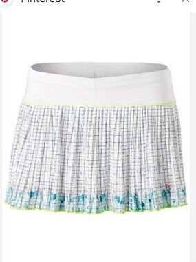 Lucky in Love white patterned pleated tennis skirt medium